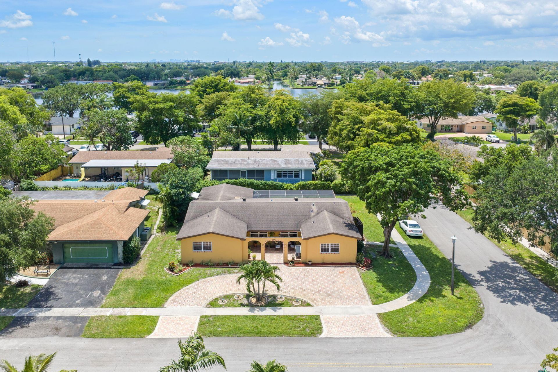 8350 NW 23rd Street, Pembroke Pines, FL 33024 Photo