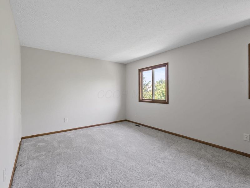 2324 Terrance Drive, Unit 74, Columbus, OH 43220 Photo 29