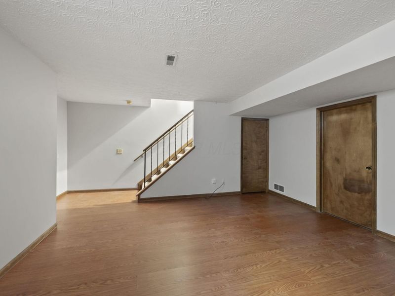 2324 Terrance Drive, Unit 74, Columbus, OH 43220 Photo 37