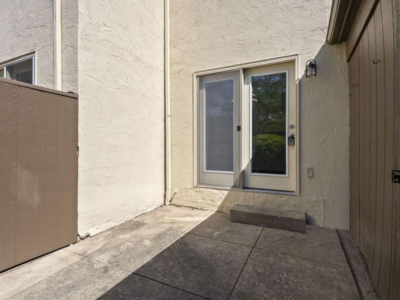 2324 Terrance Drive, Unit 74, Columbus, OH 43220 Photo 39