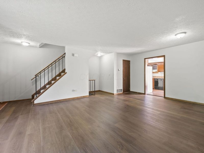 2324 Terrance Drive, Unit 74, Columbus, OH 43220 Photo 7