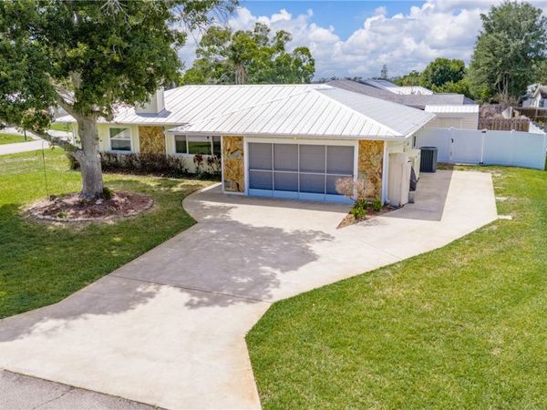 27 Sunset Drive, Sebastian, FL 32958