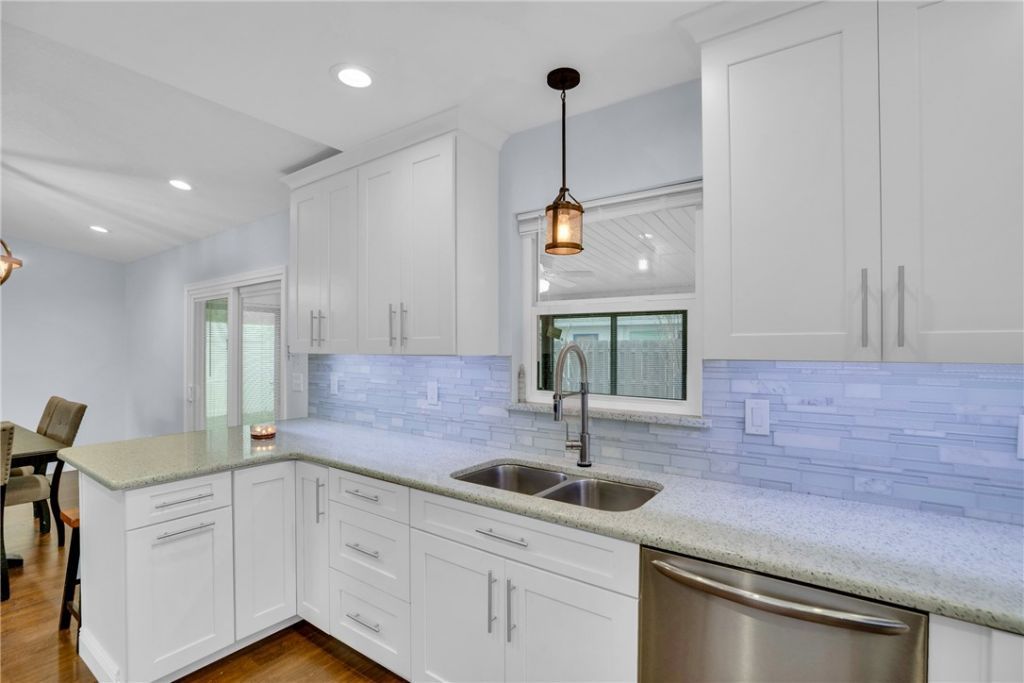 27 Sunset Drive, Sebastian, FL 32958 Photo