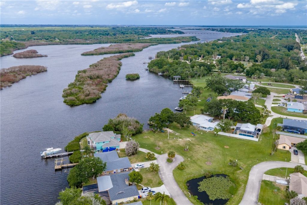 27 Sunset Drive, Sebastian, FL 32958 Photo