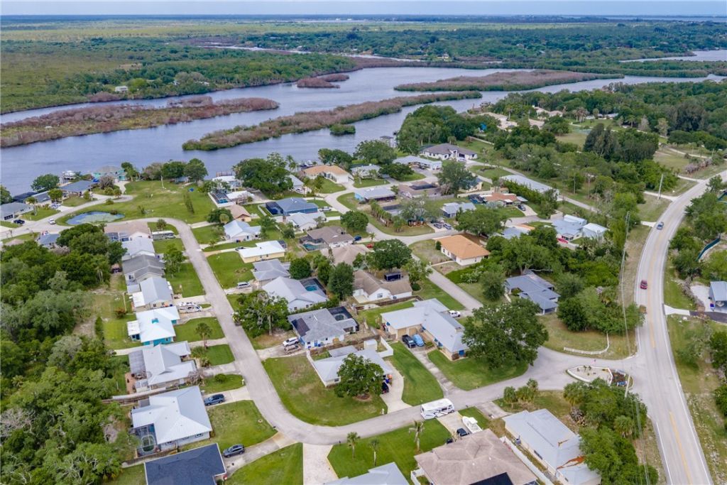 27 Sunset Drive, Sebastian, FL 32958 Photo