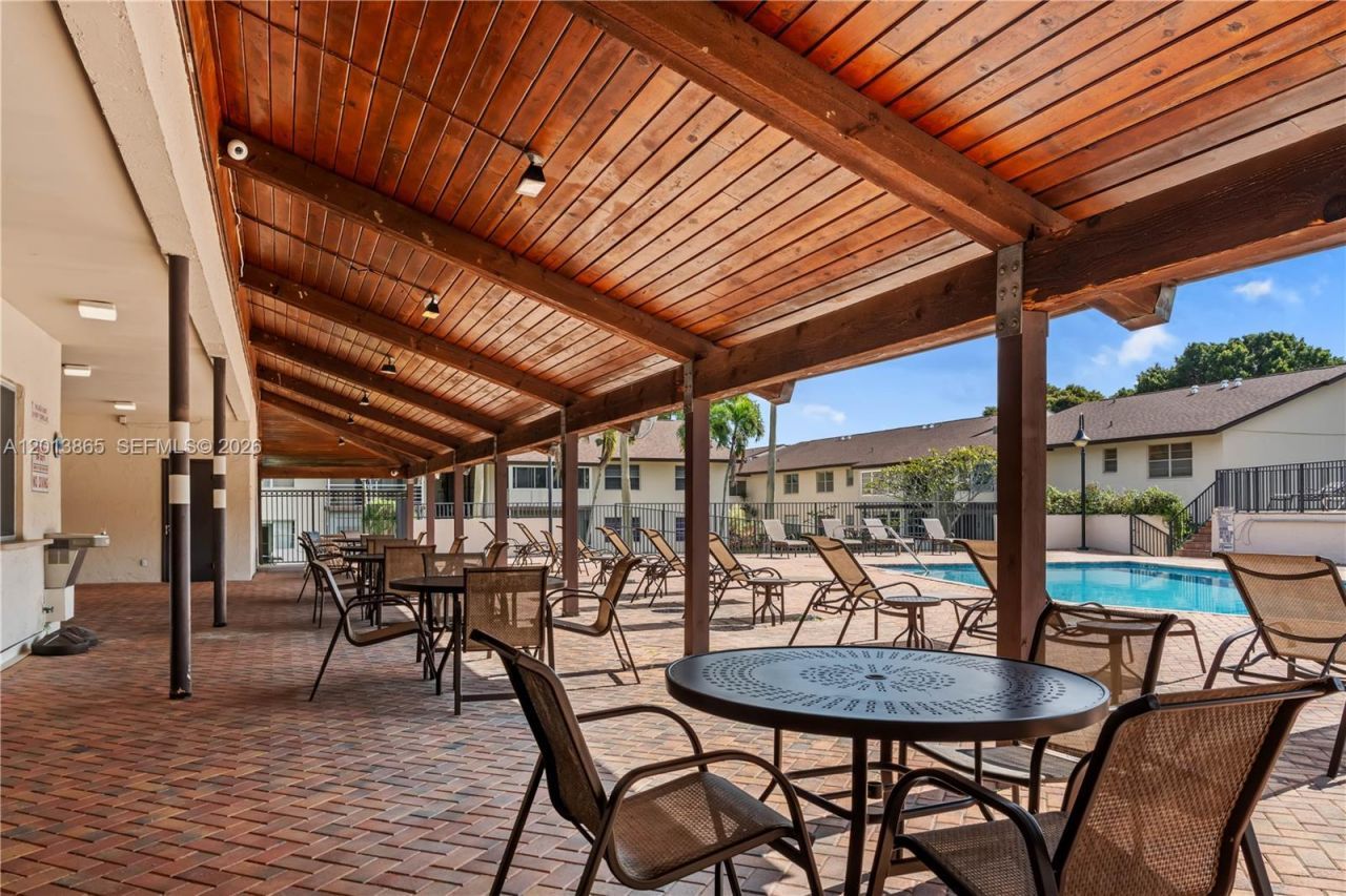 447 N Laurel, Unit 1906, Margate, FL 33063 Photo