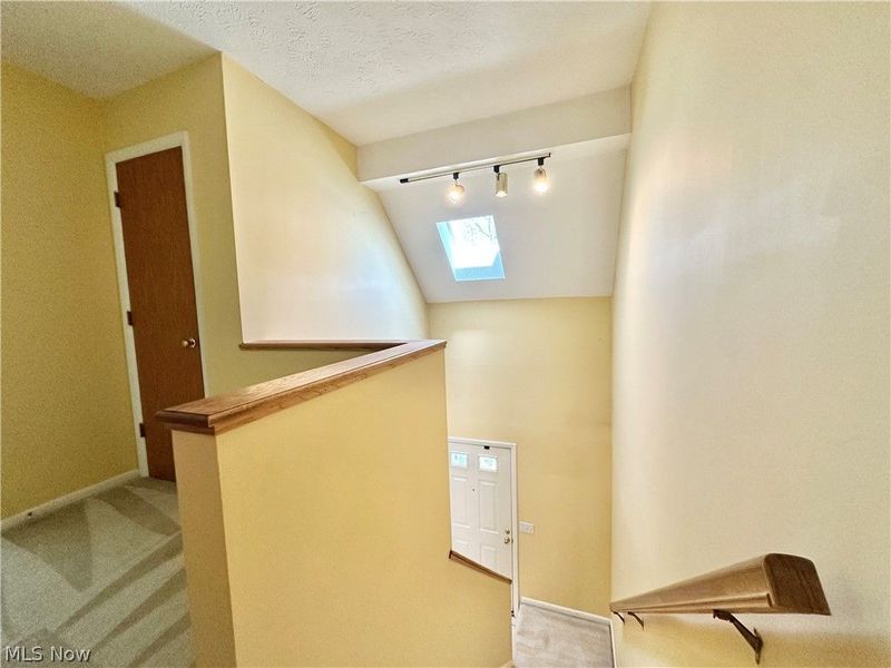 7679 Creekwood Drive, North Royalton, OH 44133 Photo 10