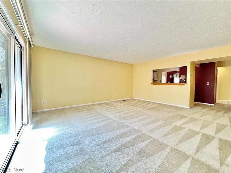 7679 Creekwood Drive, North Royalton, OH 44133 Photo 5