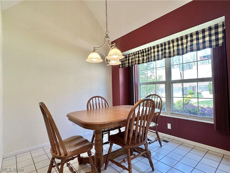 7679 Creekwood Drive, North Royalton, OH 44133 Photo 8