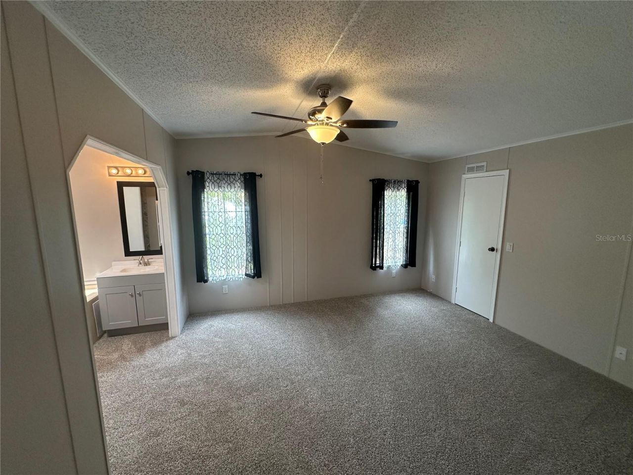 8040 Cessna Drive, Spring Hill, FL 34606 Photo
