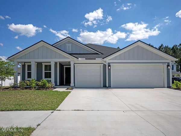 10972 HELMSDALE Lane, Jacksonville, FL 32221