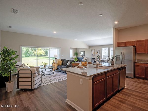 10972 HELMSDALE Lane, Jacksonville, FL 32221