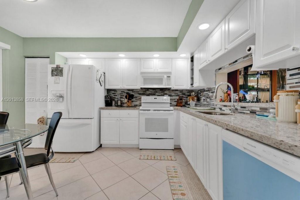 1101 SW 128th Ter, Unit 309C, Pembroke Pines, FL 33027 Photo