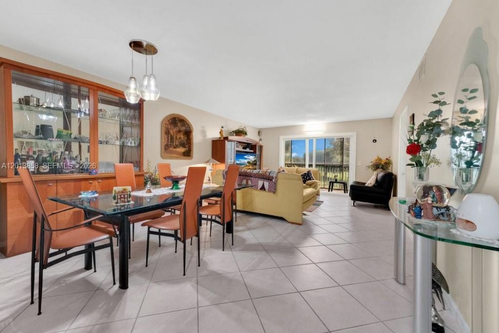 1101 SW 128th Ter, Unit 309C, Pembroke Pines, FL 33027 Photo