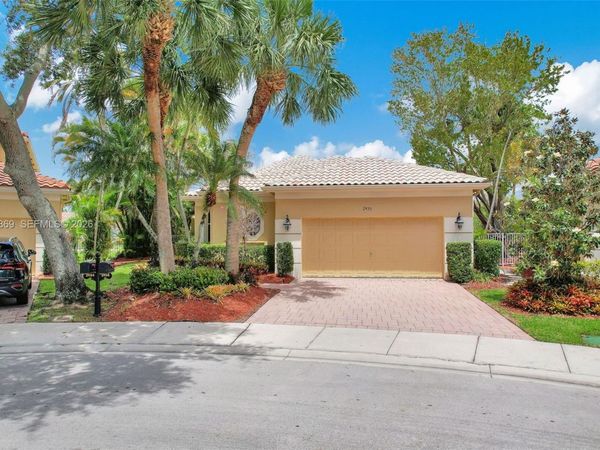 2456 Bay Isle Court, Weston, FL 33327