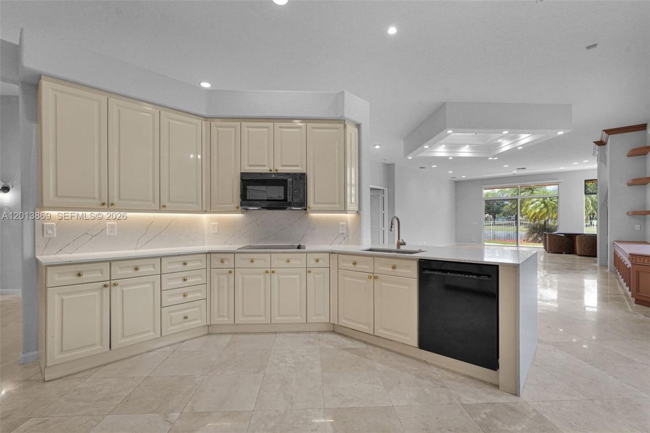 2456 Bay Isle Court, Weston, FL 33327 Photo