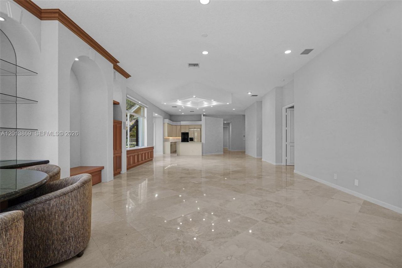 2456 Bay Isle Court, Weston, FL 33327 Photo