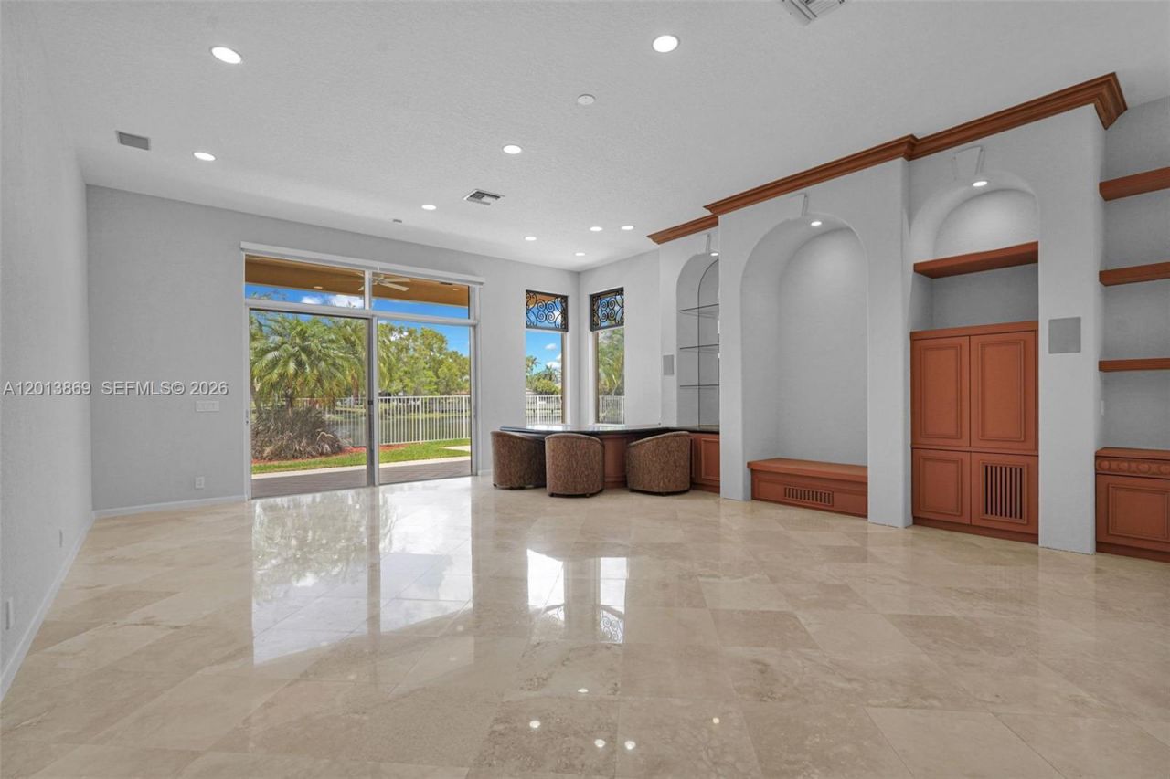 2456 Bay Isle Court, Weston, FL 33327 Photo