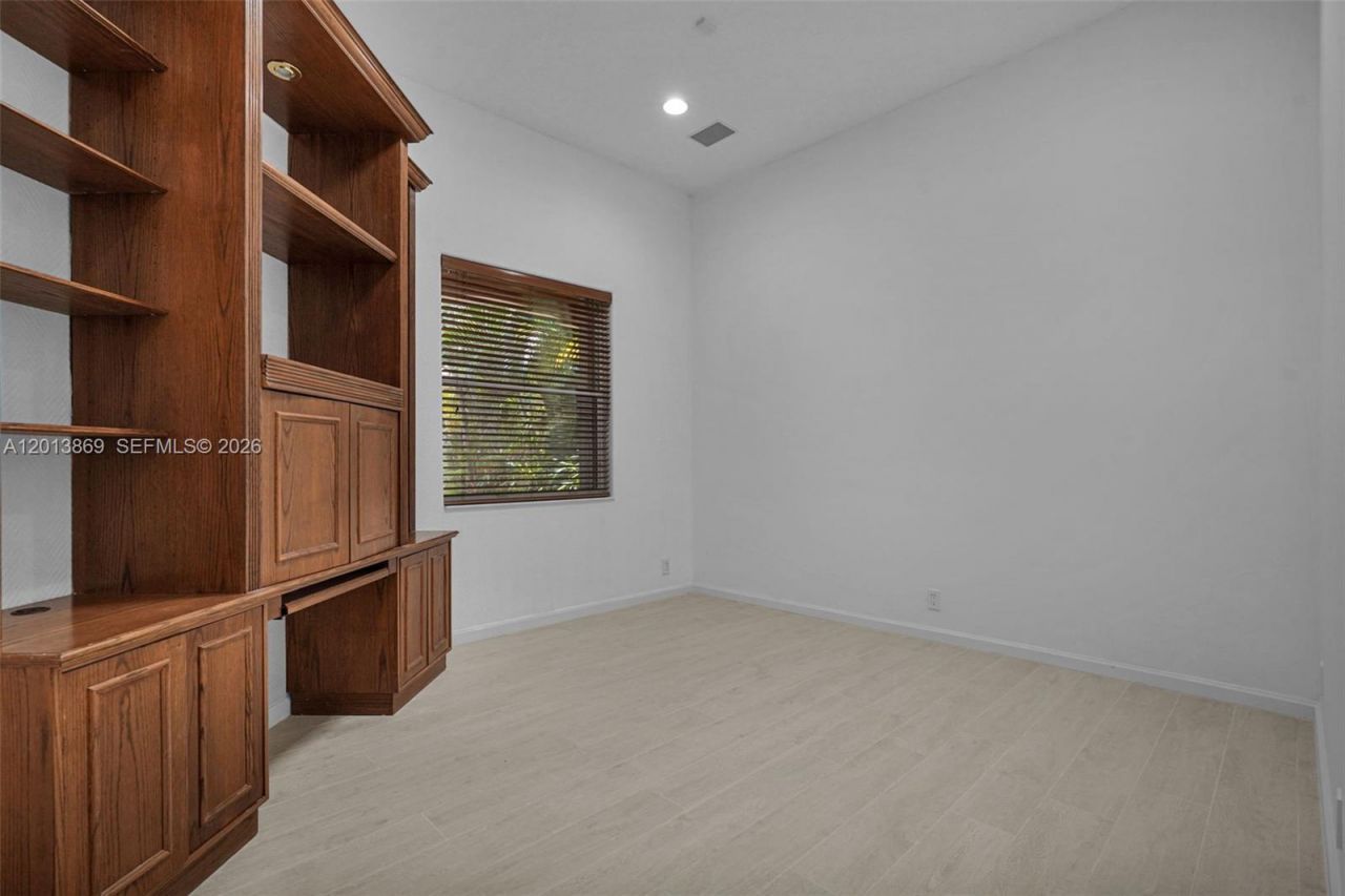 2456 Bay Isle Court, Weston, FL 33327 Photo
