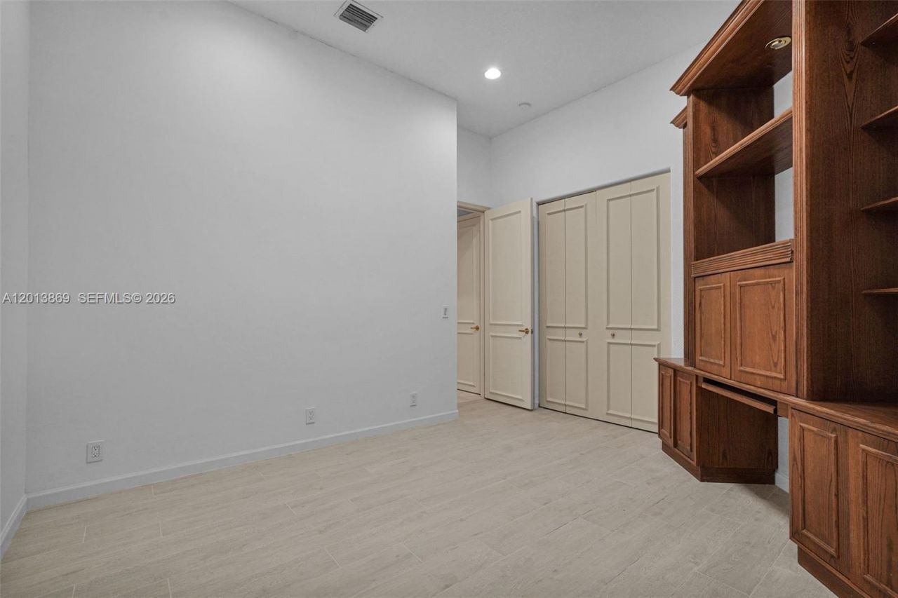 2456 Bay Isle Court, Weston, FL 33327 Photo