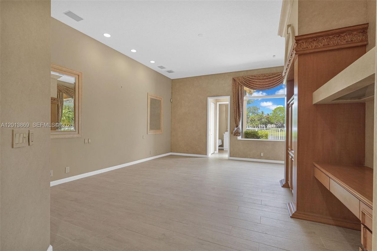 2456 Bay Isle Court, Weston, FL 33327 Photo