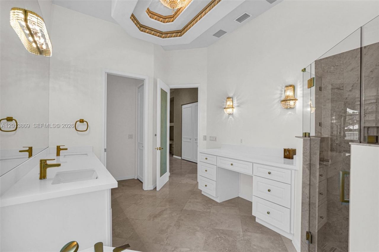 2456 Bay Isle Court, Weston, FL 33327 Photo