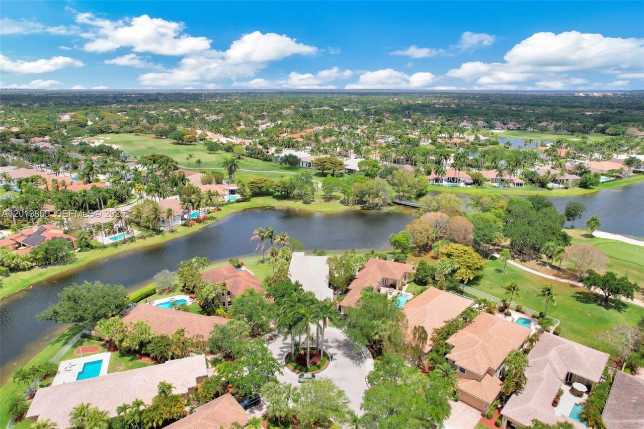 2456 Bay Isle Court, Weston, FL 33327 Photo