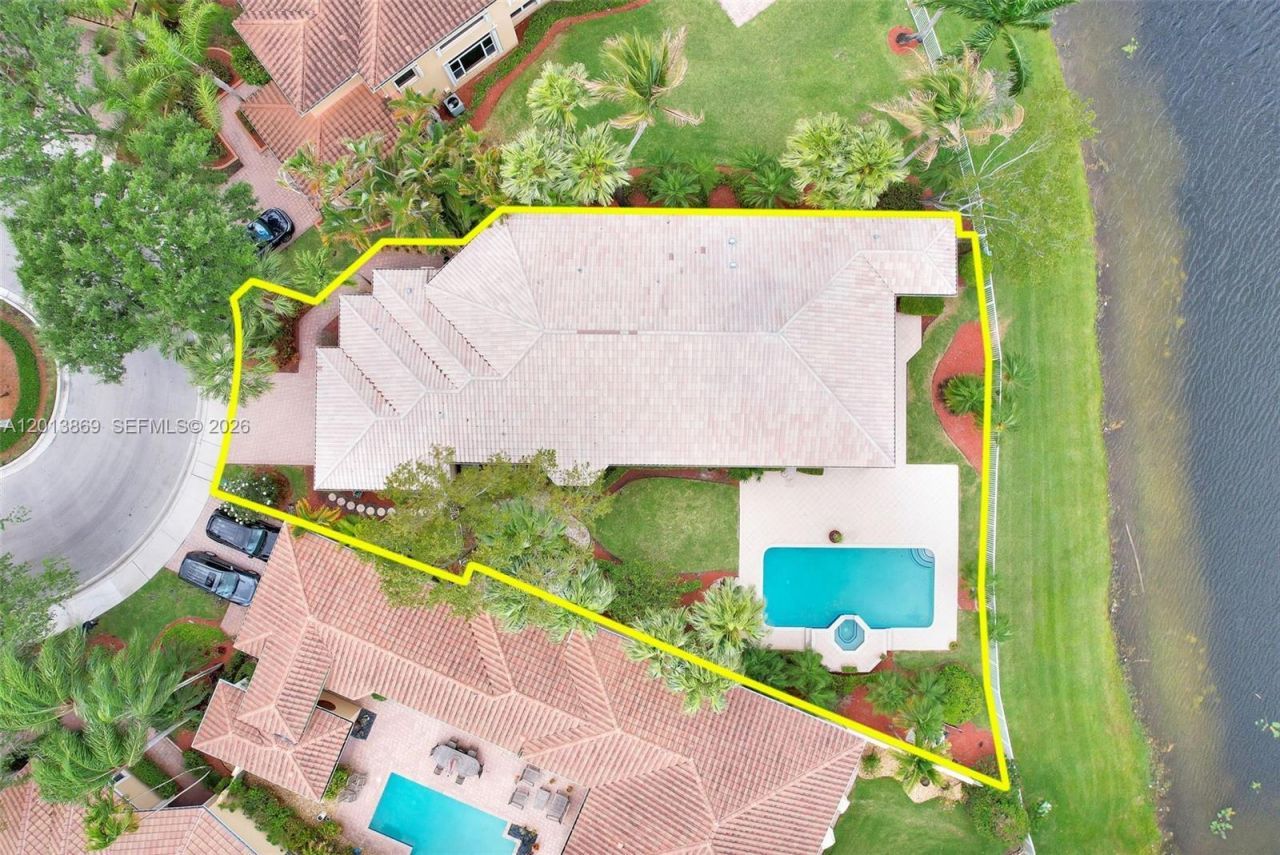 2456 Bay Isle Court, Weston, FL 33327 Photo