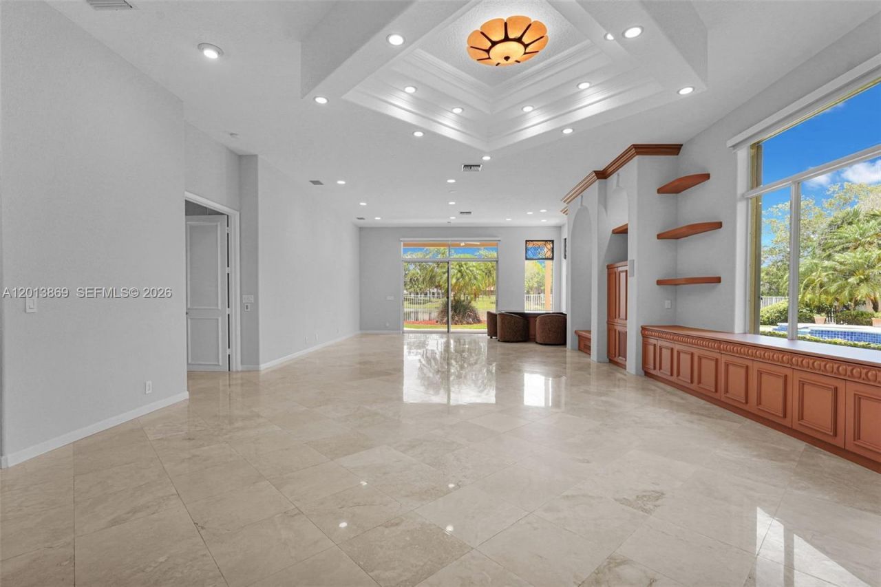 2456 Bay Isle Court, Weston, FL 33327 Photo