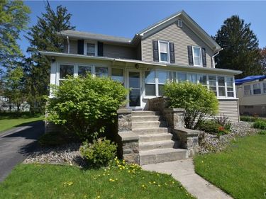 30 W Oneida Street , Baldwinsville, NY 13027