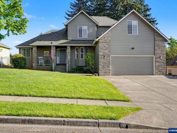 812 SW 8th St, Sublimity, OR 97385