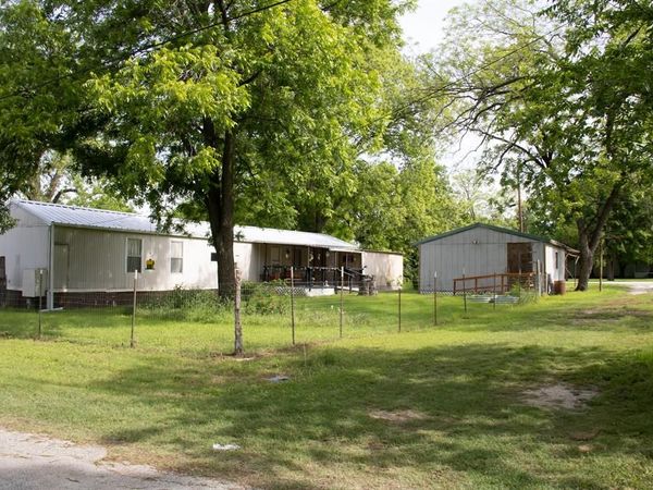 214 E Dobkins, Dublin, TX 76446