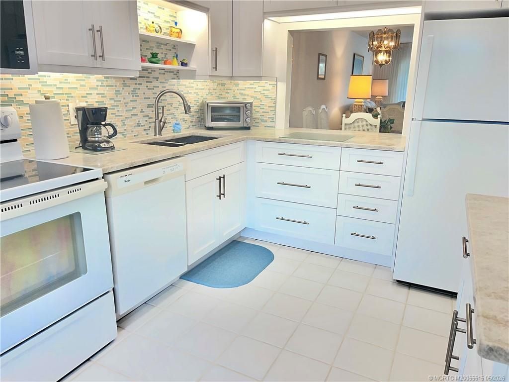 1858 SW Palm City Road, Unit 203, Stuart, FL 34994 Photo