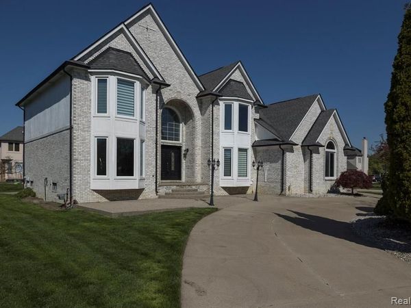 43211 Coralbean Ct Court, Sterling Heights, MI 48314