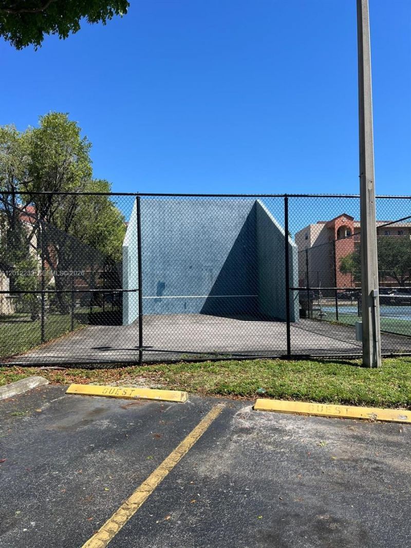10241 NW 9th St Cir, Unit 112-5, Miami, FL 33172 Photo