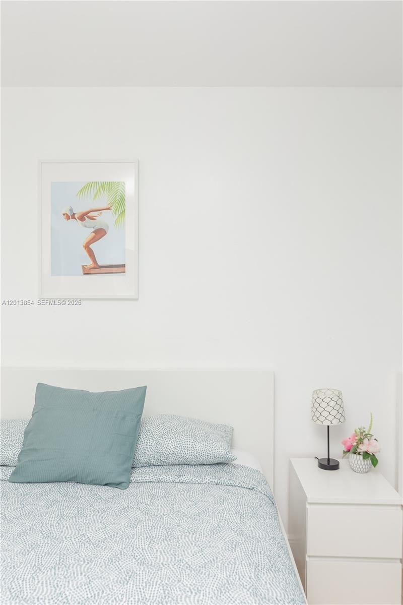 5445 Collins Ave , Unit 627, Miami Beach, FL 33140 Photo