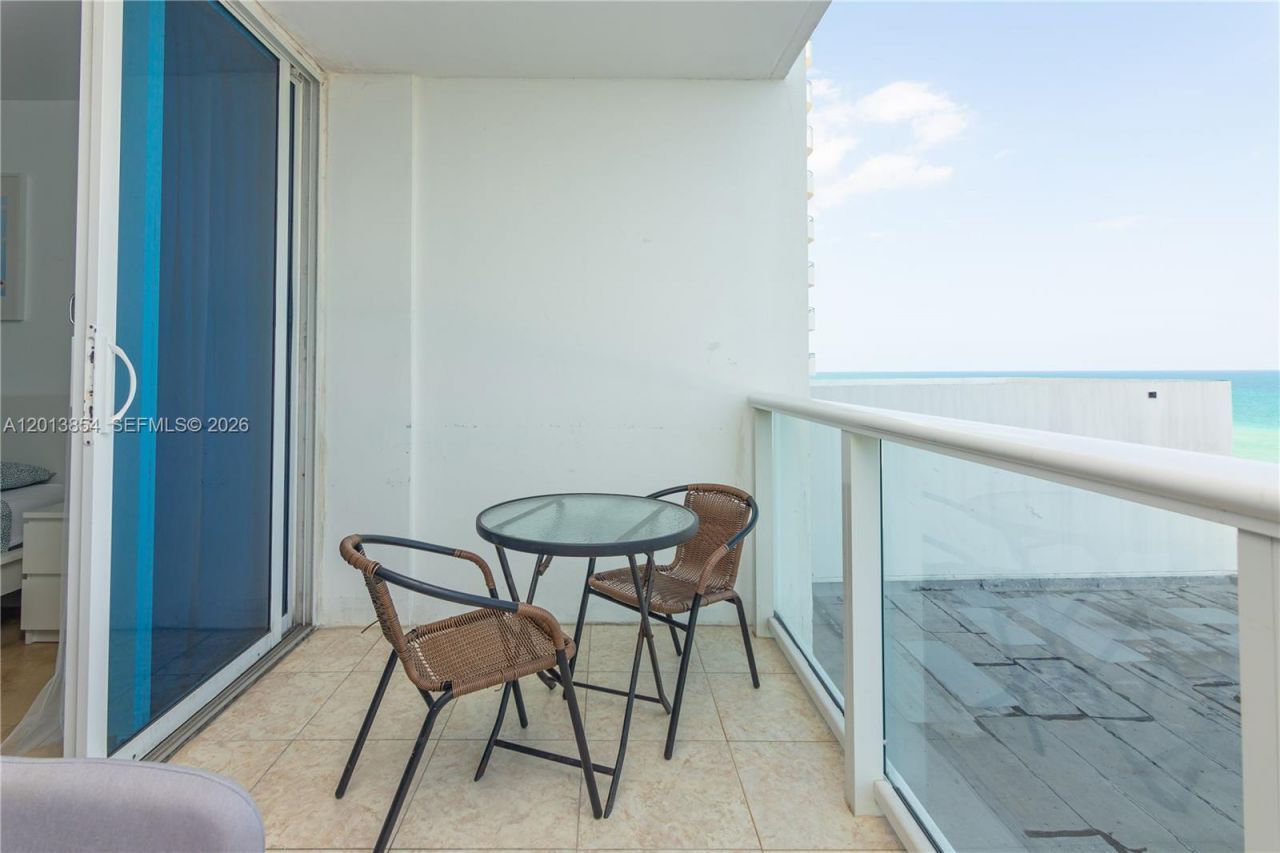 5445 Collins Ave , Unit 627, Miami Beach, FL 33140 Photo