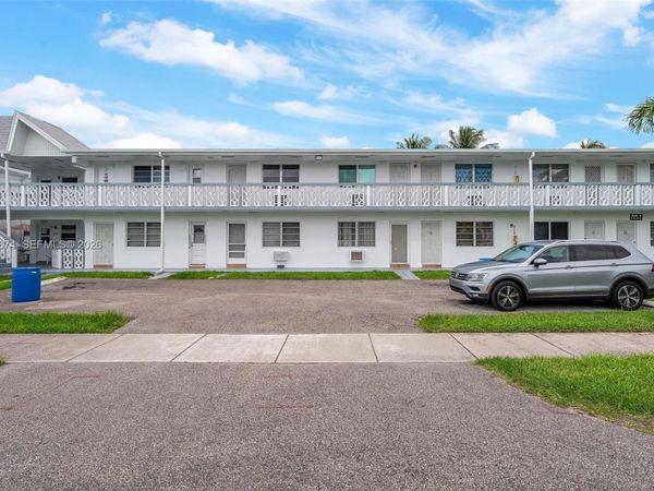 50 NW 204th St , Unit H7, Miami Gardens, FL 33169