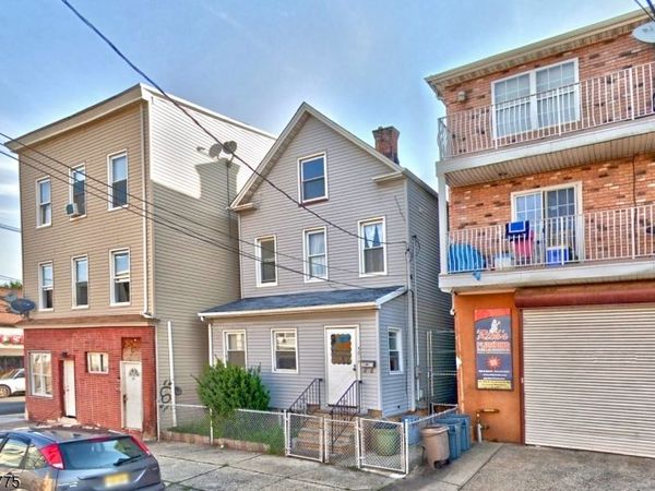 461 Fulton St, Elizabeth, NJ 07206