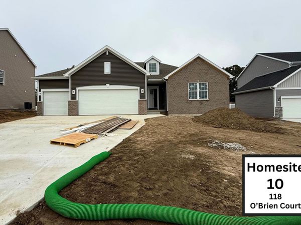118 O'Brien Court, Unit 10, Columbus, WI 53925