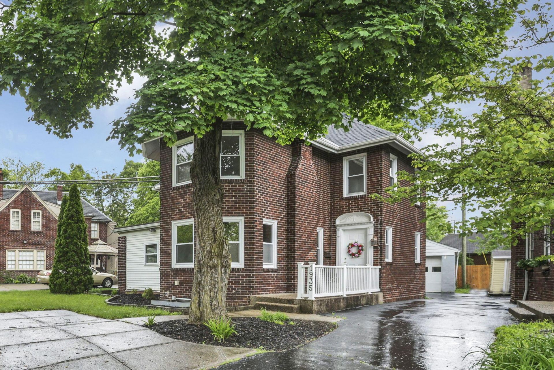 1935 Greenway Avenue S, Columbus, OH 43219 Main Photo