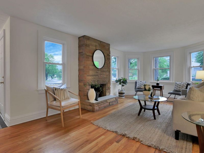 1935 Greenway Avenue S, Columbus, OH 43219 Photo 6