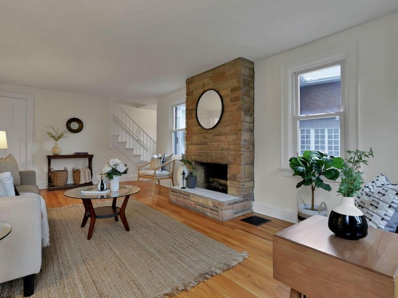 1935 Greenway Avenue S, Columbus, OH 43219 Photo 7