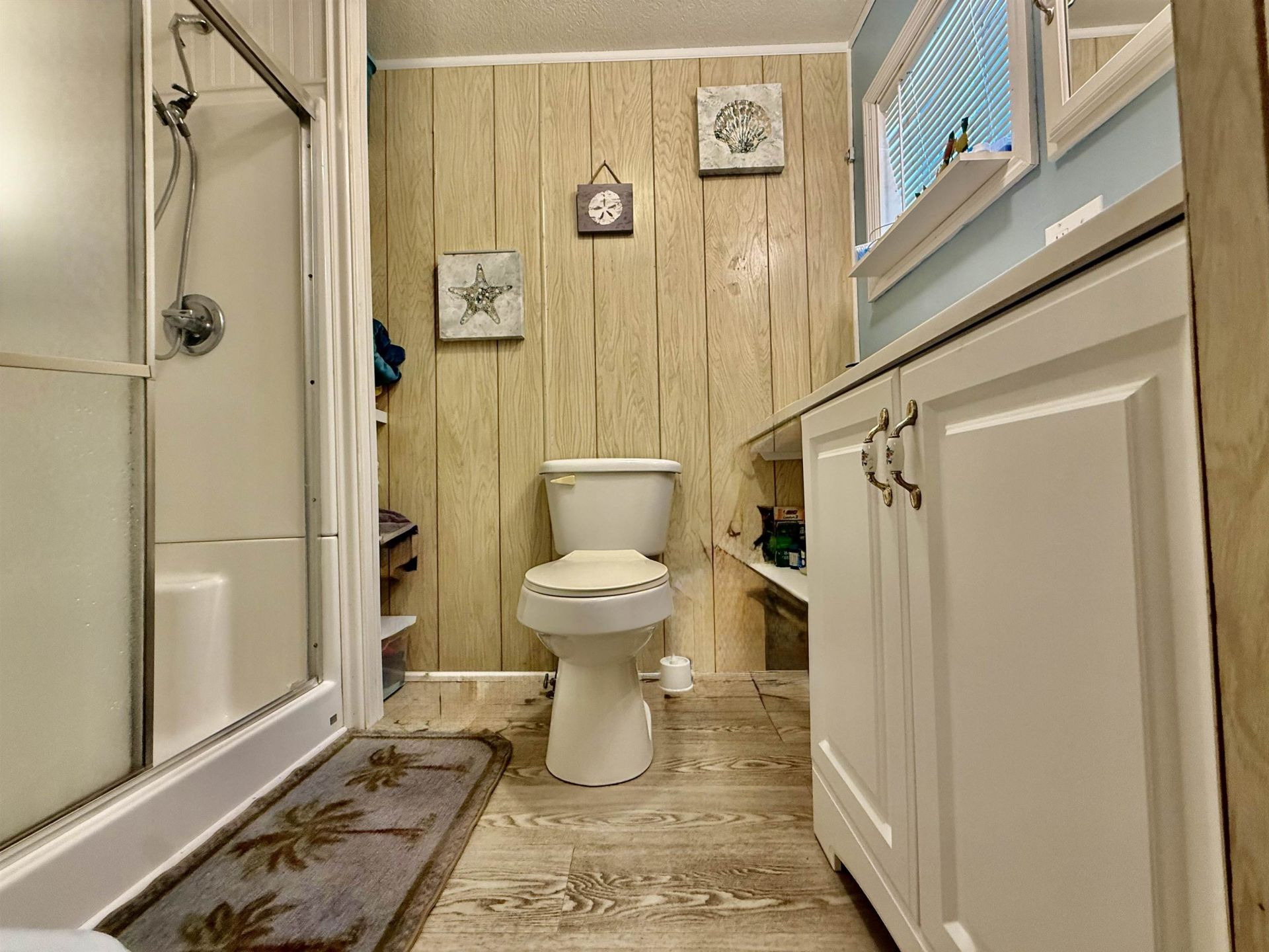 2926 Holly Rd.  Photo 8
