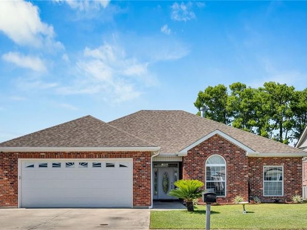 212 TULIP Drive, Houma, LA 70360
