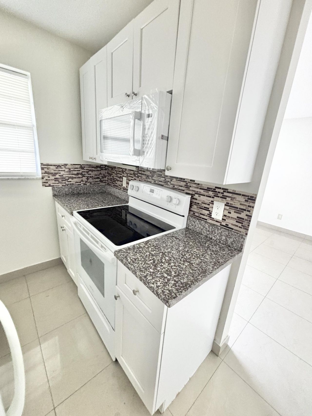 1111 N Federal Highway, Unit 6, Lake Worth Beach, FL 33460 Photo