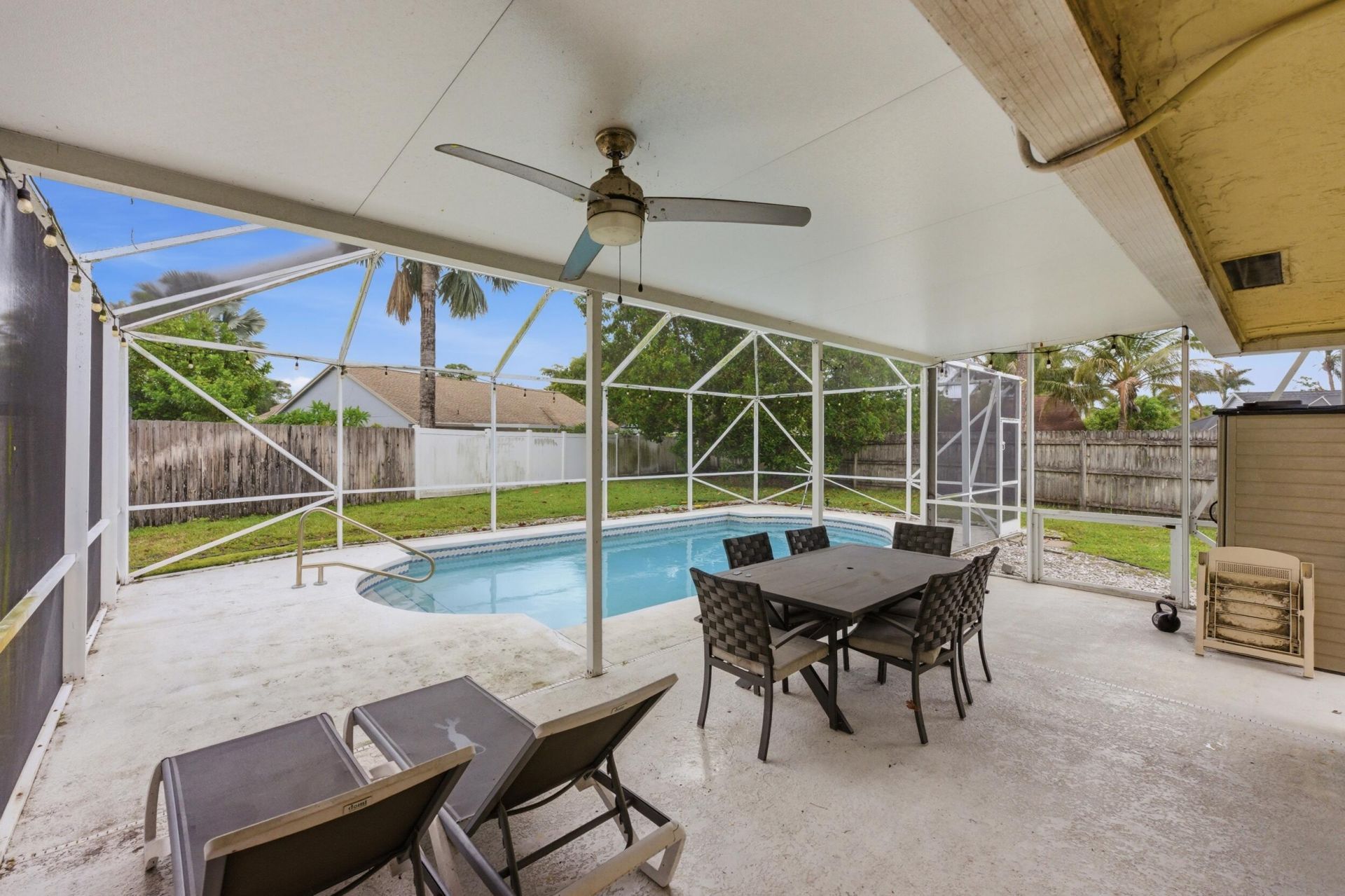 145 Roycourt Circle, Royal Palm Beach, FL 33411 Photo