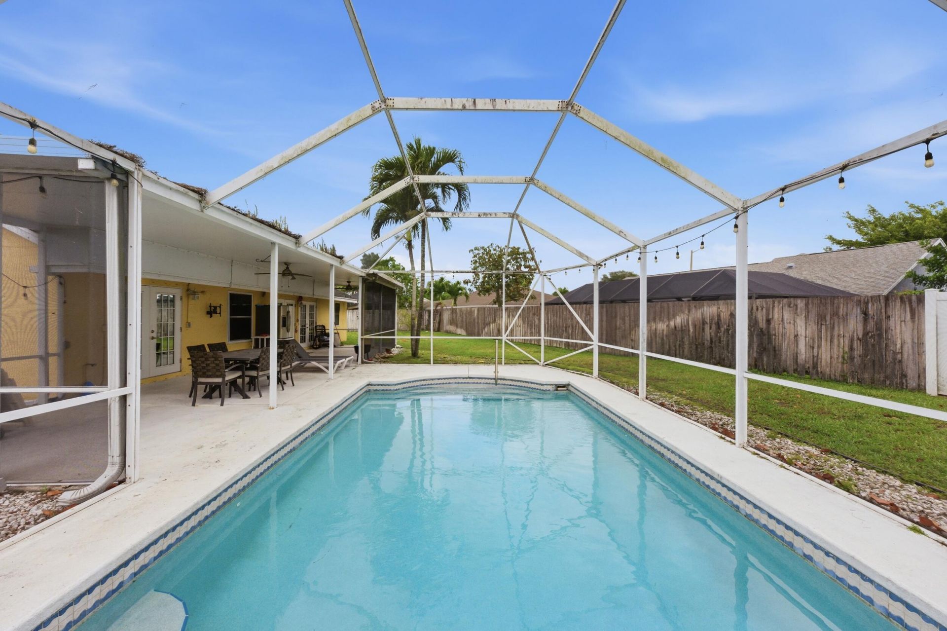 145 Roycourt Circle, Royal Palm Beach, FL 33411 Photo
