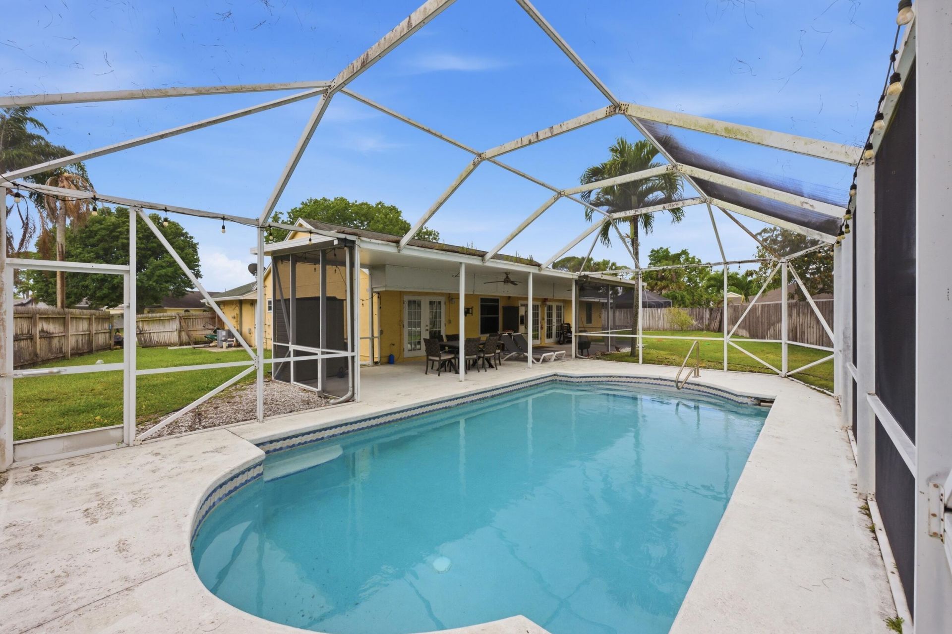 145 Roycourt Circle, Royal Palm Beach, FL 33411 Photo