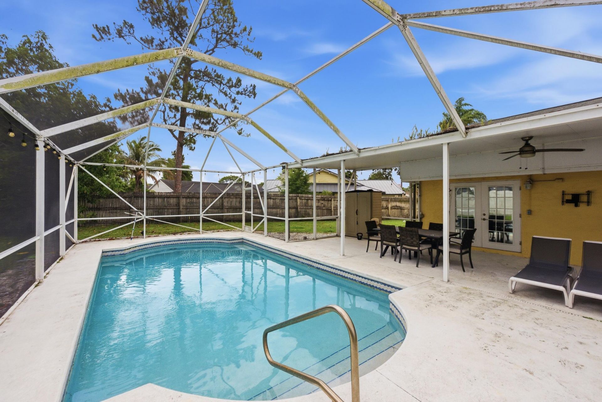 145 Roycourt Circle, Royal Palm Beach, FL 33411 Photo